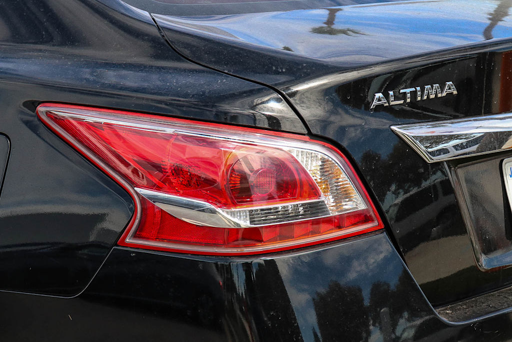Thumbnail: 2013 Nissan Altima - 11