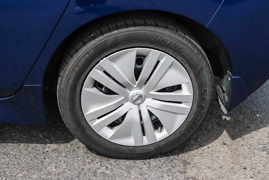 Thumbnail: 2021 Nissan Leaf - 7
