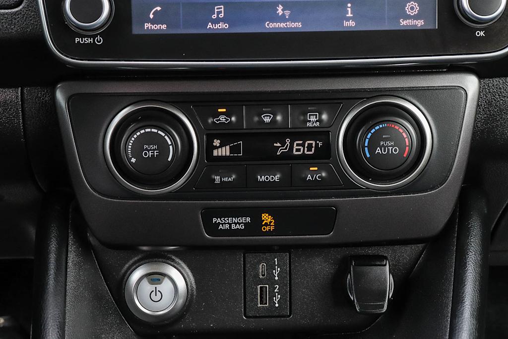 Thumbnail: 2021 Nissan Leaf - 24