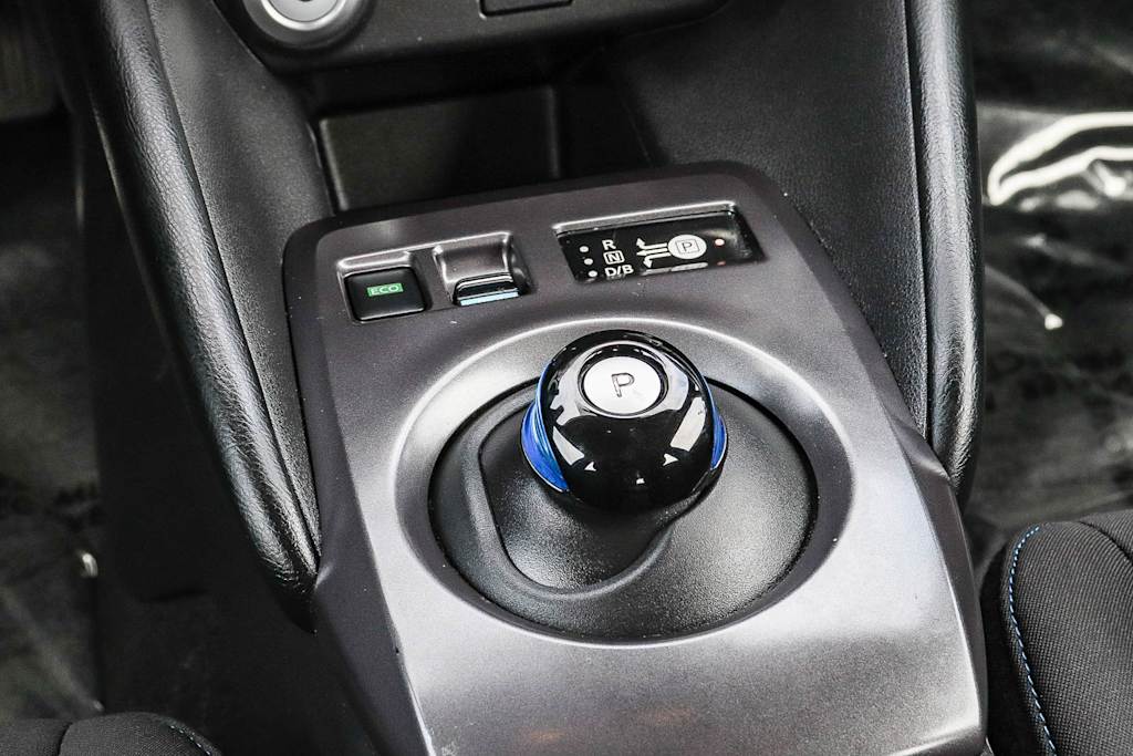 Thumbnail: 2021 Nissan Leaf - 14
