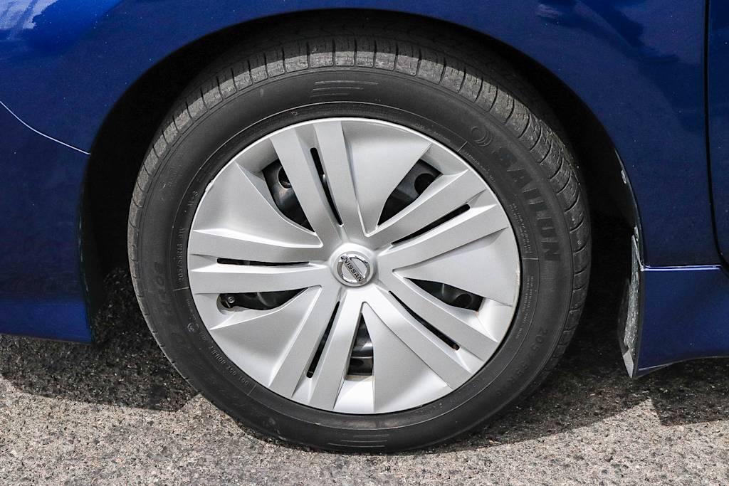 Thumbnail: 2021 Nissan Leaf - 22