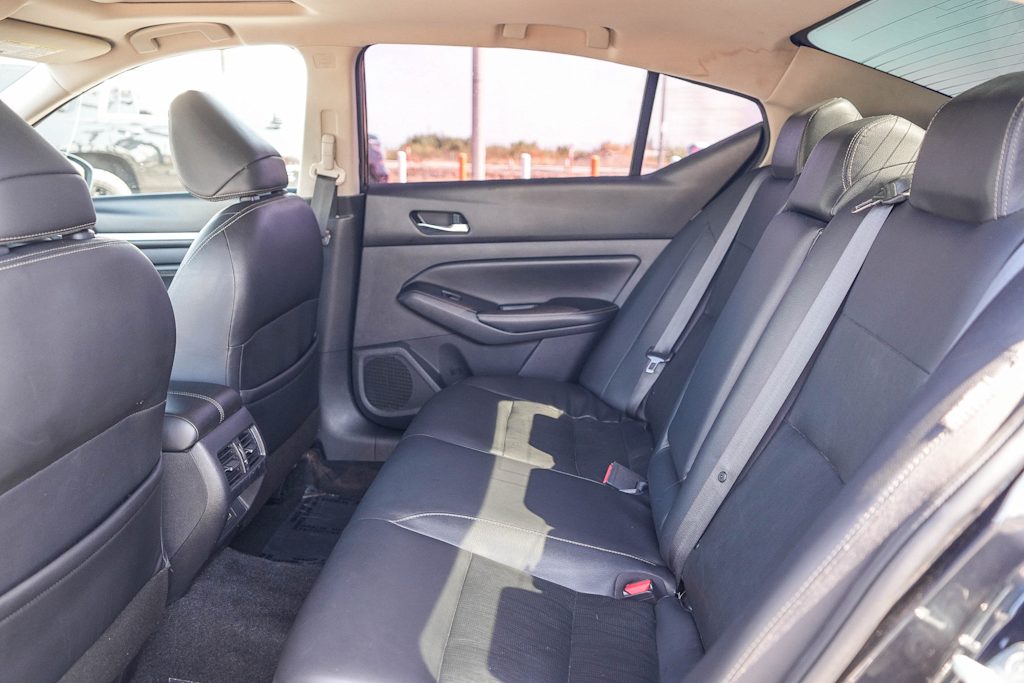 Thumbnail: 2019 Nissan Altima - 11