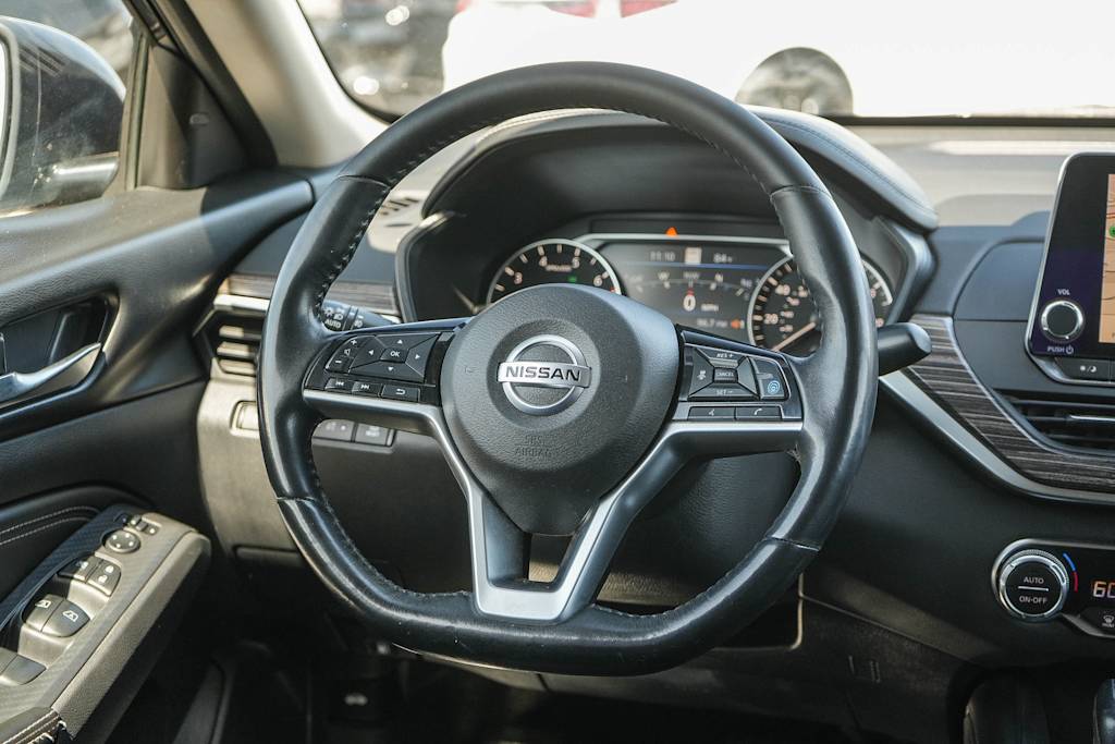 Thumbnail: 2019 Nissan Altima - 12