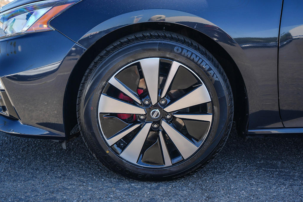 Thumbnail: 2019 Nissan Altima - 22