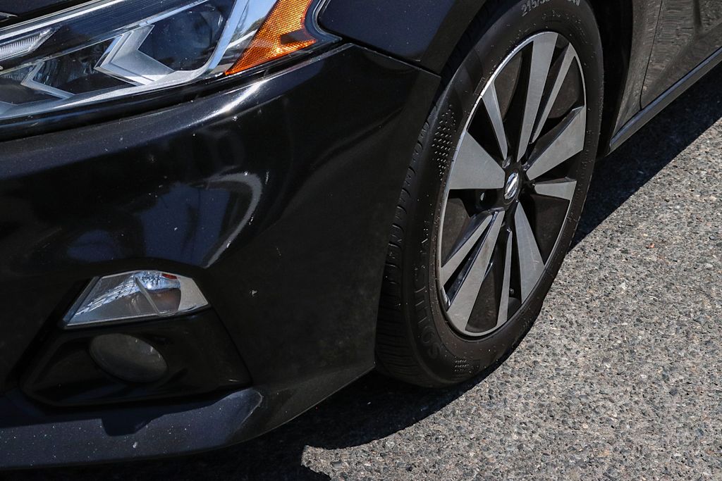 Thumbnail: 2019 Nissan Altima - 7