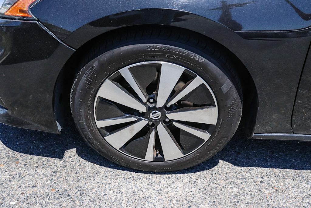 Thumbnail: 2019 Nissan Altima - 20