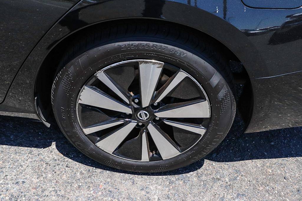Thumbnail: 2019 Nissan Altima - 21