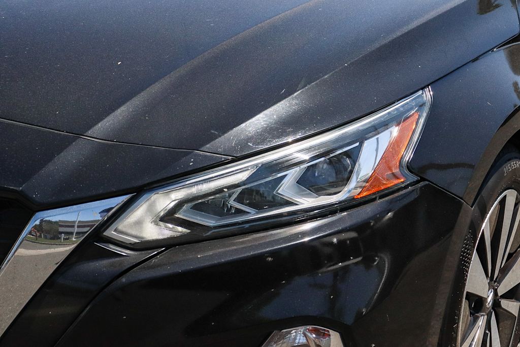 Thumbnail: 2019 Nissan Altima - 14