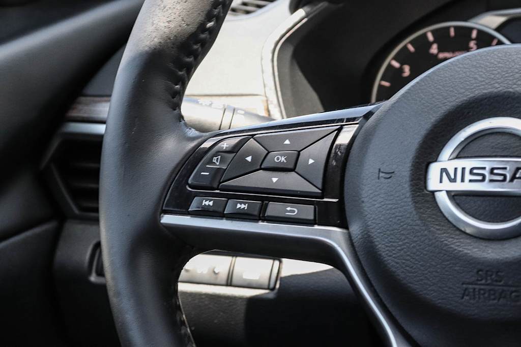 Thumbnail: 2019 Nissan Altima - 25