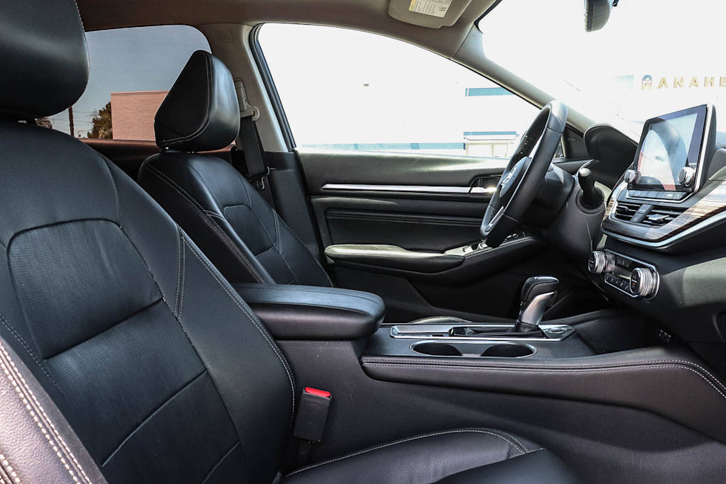 Thumbnail: 2019 Nissan Altima - 9
