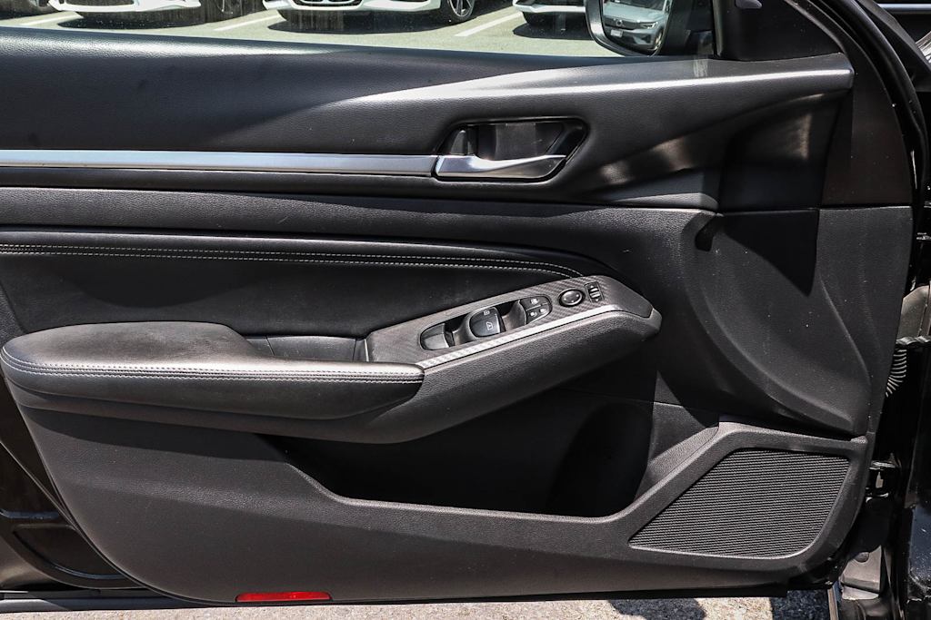 Thumbnail: 2019 Nissan Altima - 29