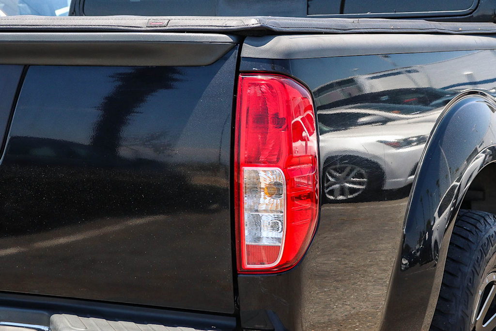 Thumbnail: 2018 Nissan Frontier - 16