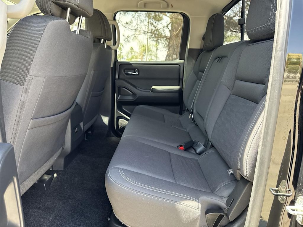 Thumbnail: 2022 Nissan Frontier - 11