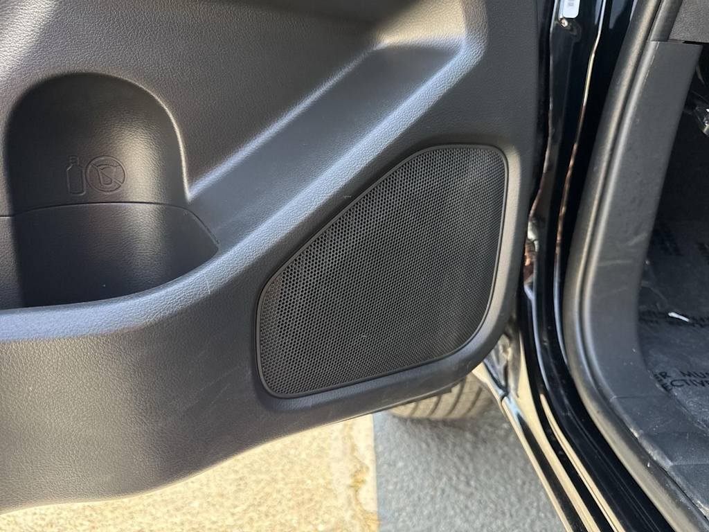 Thumbnail: 2022 Nissan Frontier - 25