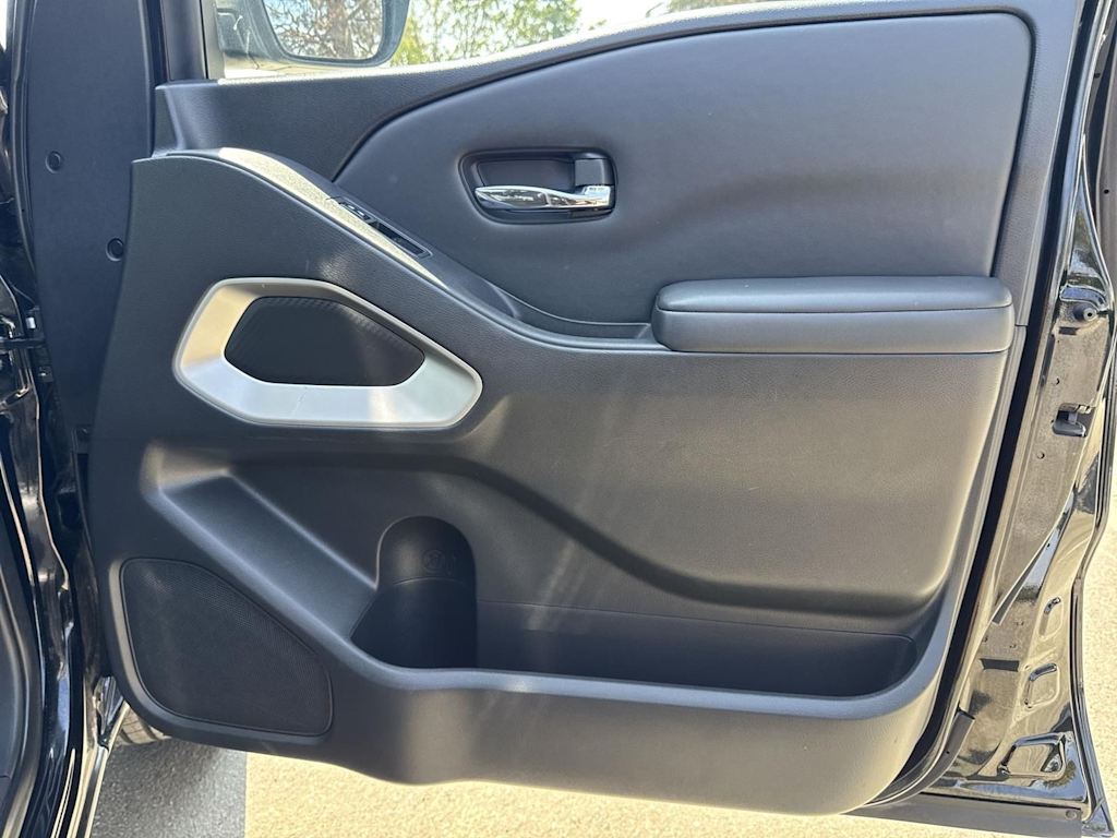 Thumbnail: 2022 Nissan Frontier - 30