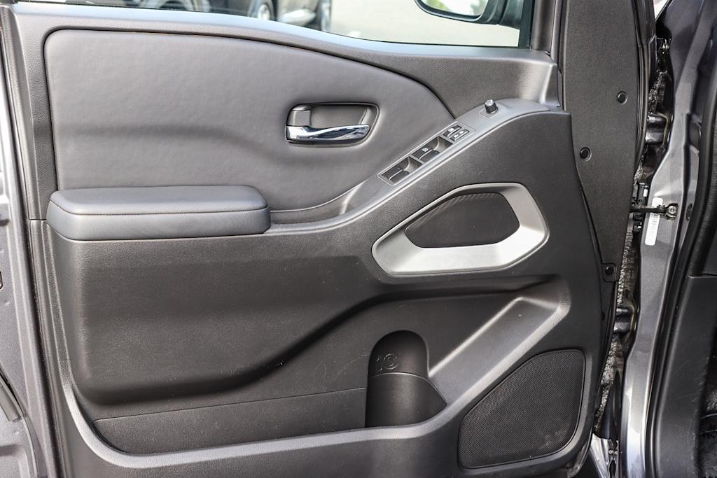 Thumbnail: 2022 Nissan Frontier - 22