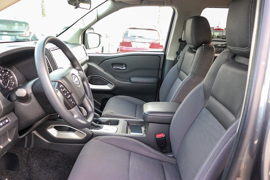 Thumbnail: 2022 Nissan Frontier - 10