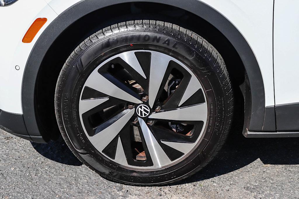 Thumbnail: 2023 Volkswagen ID.4 - 18