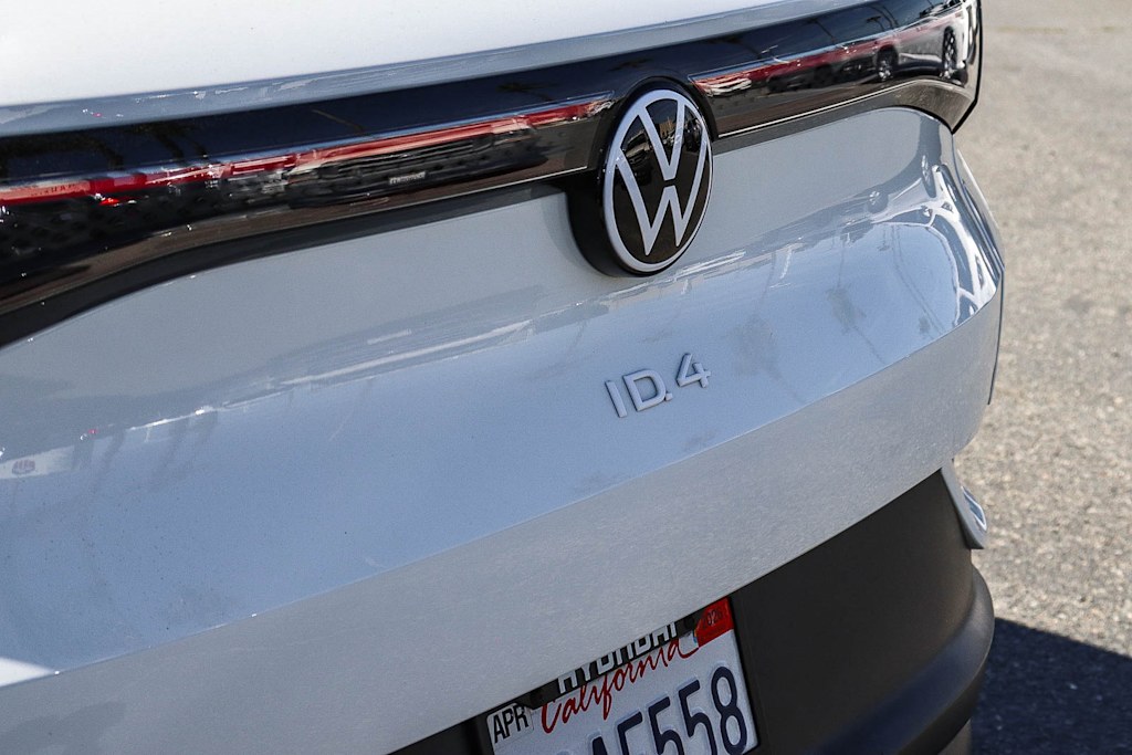 Thumbnail: 2023 Volkswagen ID.4 - 17