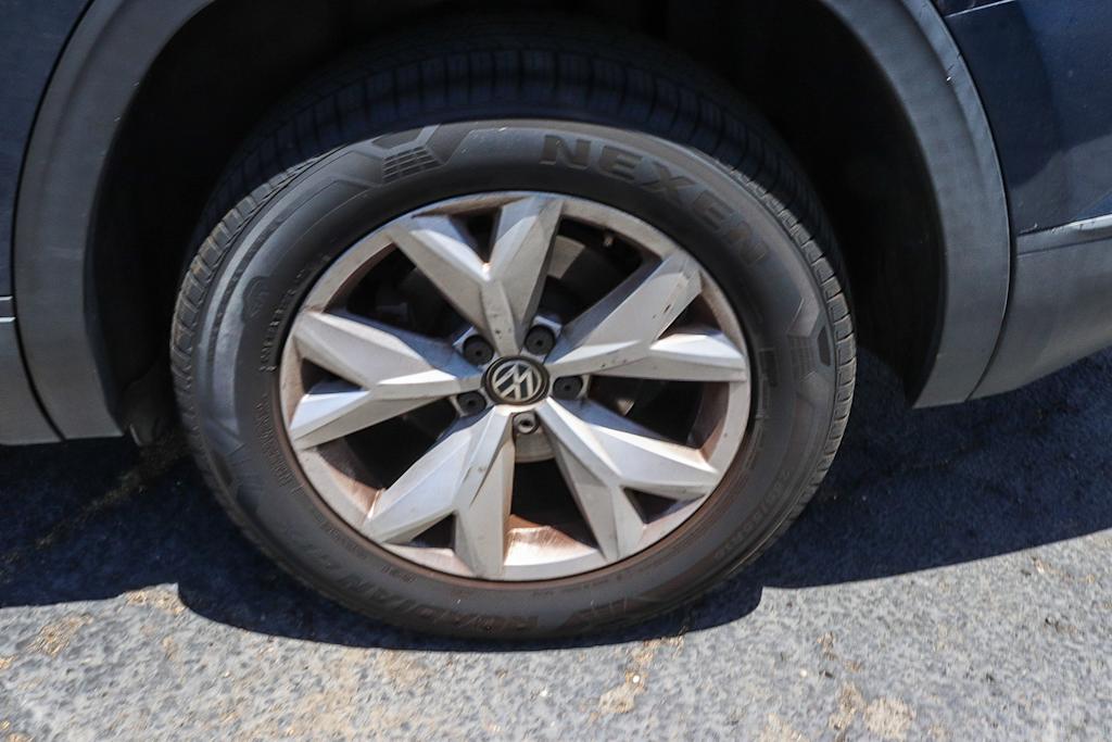 Thumbnail: 2018 Volkswagen Atlas - 17