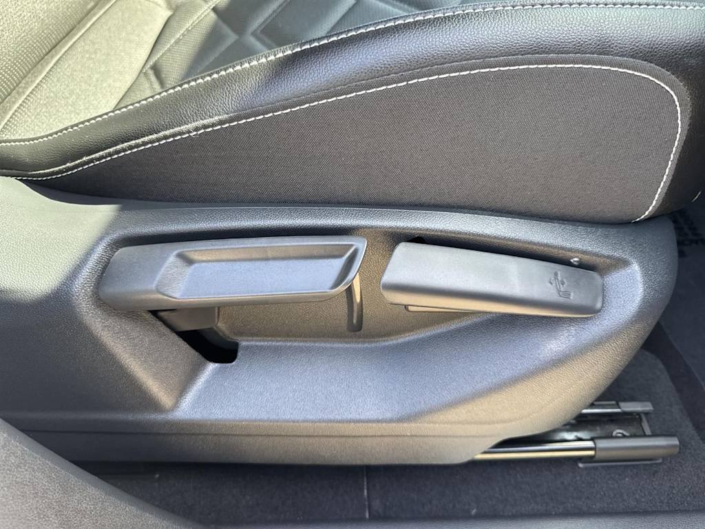 Thumbnail: 2025 Volkswagen Atlas - 36