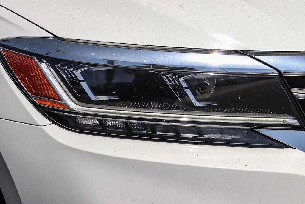 Thumbnail: 2021 Volkswagen Passat - 23