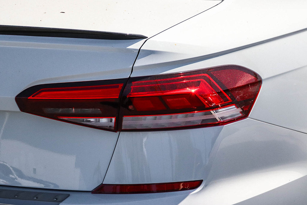 Thumbnail: 2021 Volkswagen Passat - 19