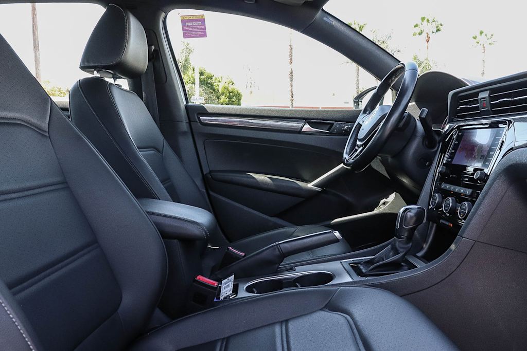 Thumbnail: 2021 Volkswagen Passat - 10