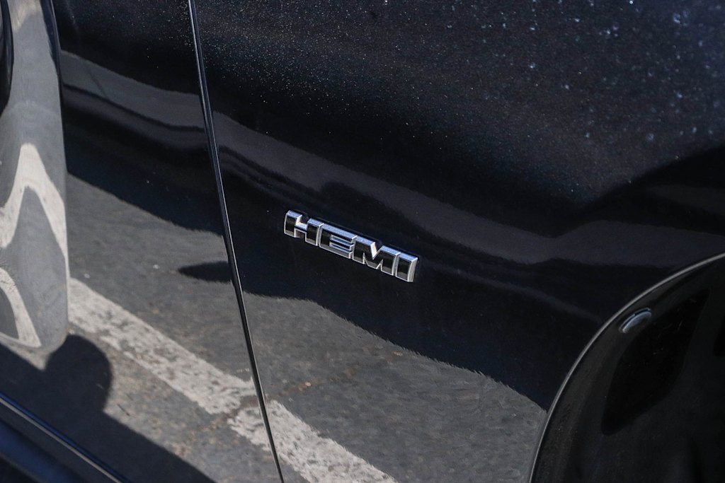 Thumbnail: 2015 Dodge Charger - 25