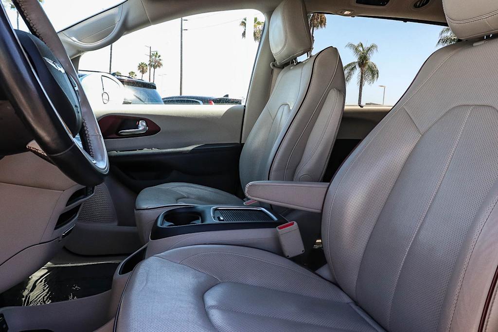 Thumbnail: 2019 Chrysler Pacifica - 28