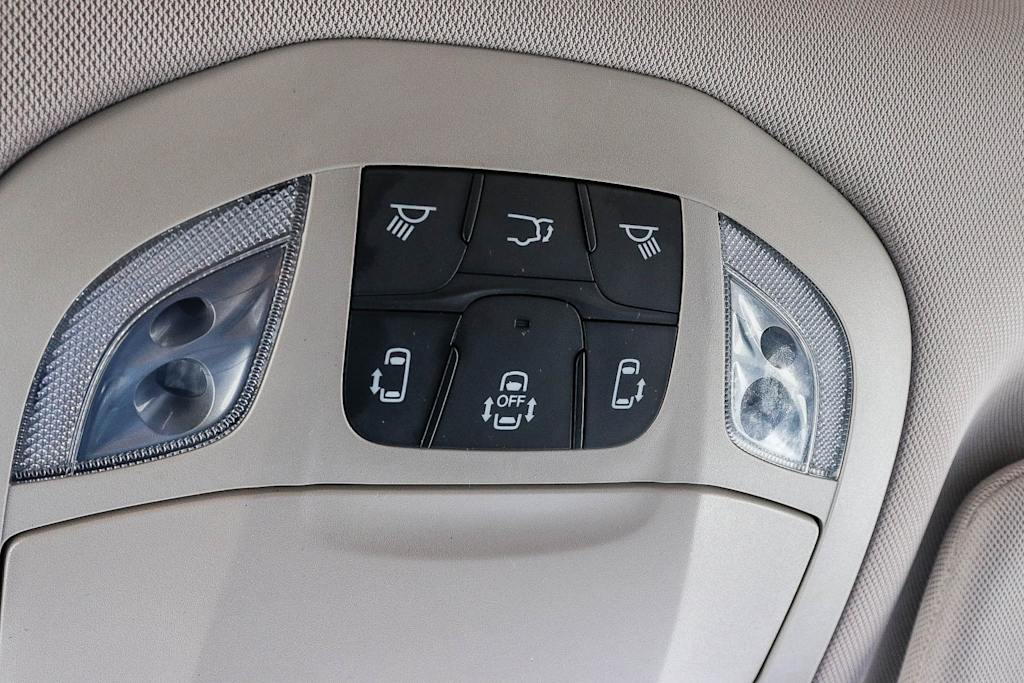 Thumbnail: 2019 Chrysler Pacifica - 32