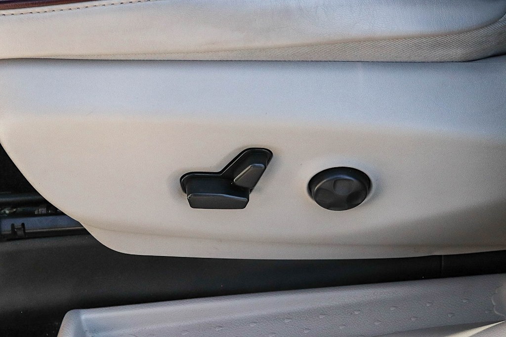 Thumbnail: 2019 Chrysler Pacifica - 29