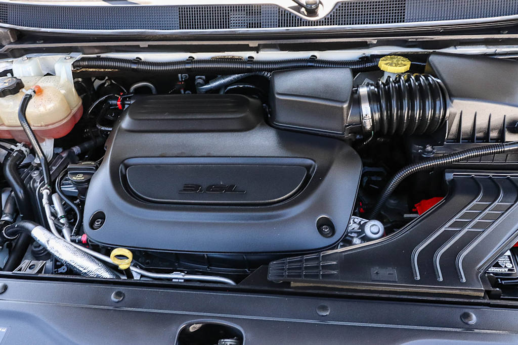 Thumbnail: 2019 Chrysler Pacifica - 8