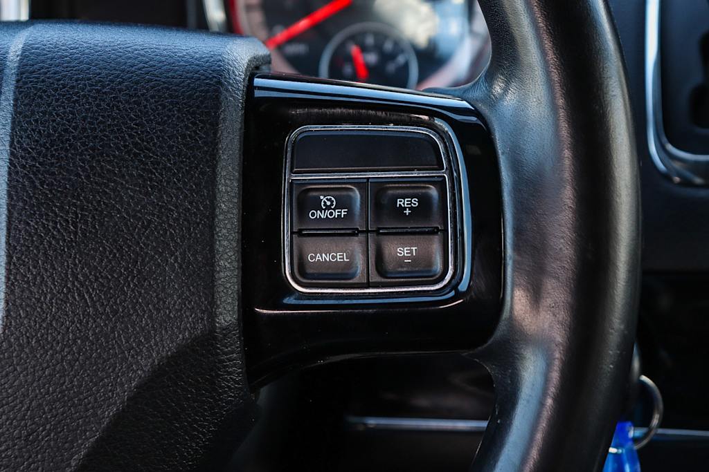 Thumbnail: 2019 Dodge Grand Caravan - 23