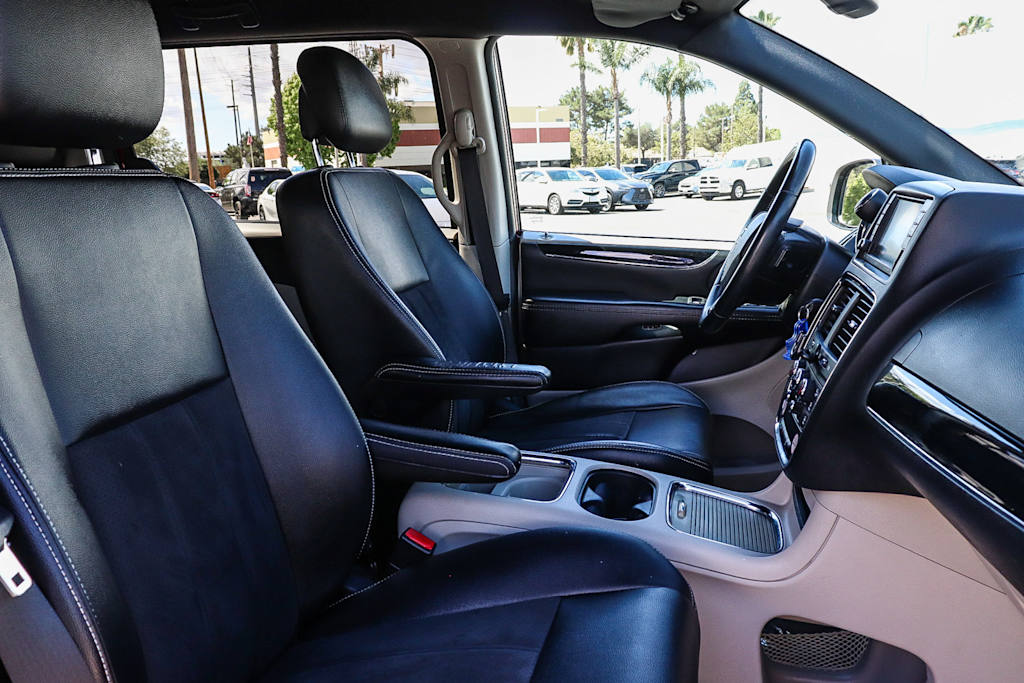 Thumbnail: 2019 Dodge Grand Caravan - 7