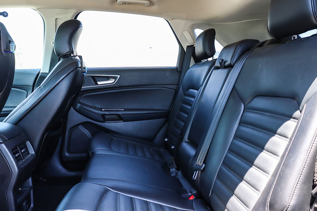 Thumbnail: 2017 Ford Edge - 9