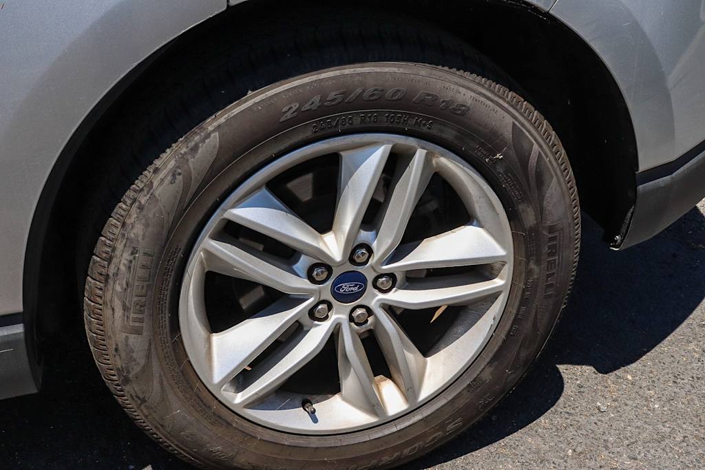 Thumbnail: 2017 Ford Edge - 15