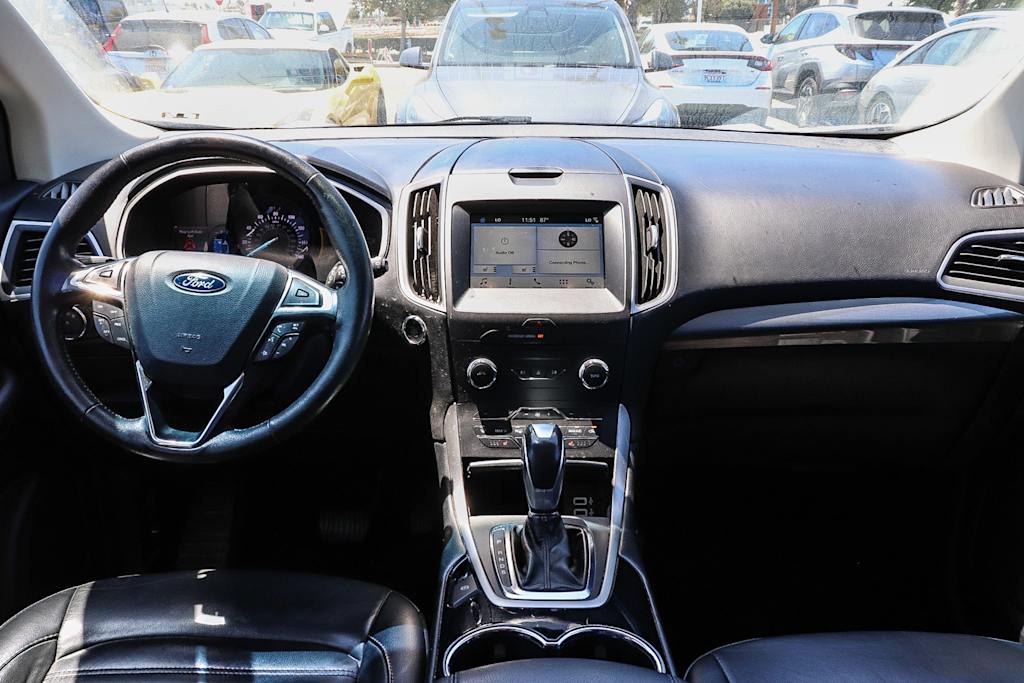 Thumbnail: 2017 Ford Edge - 2