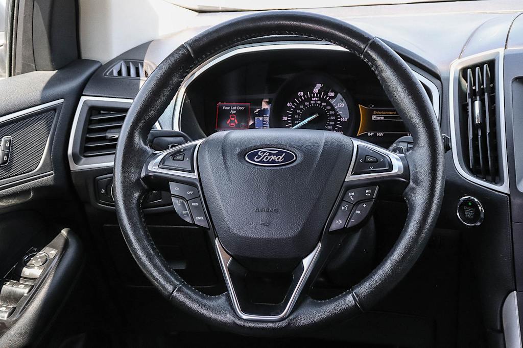 Thumbnail: 2017 Ford Edge - 9