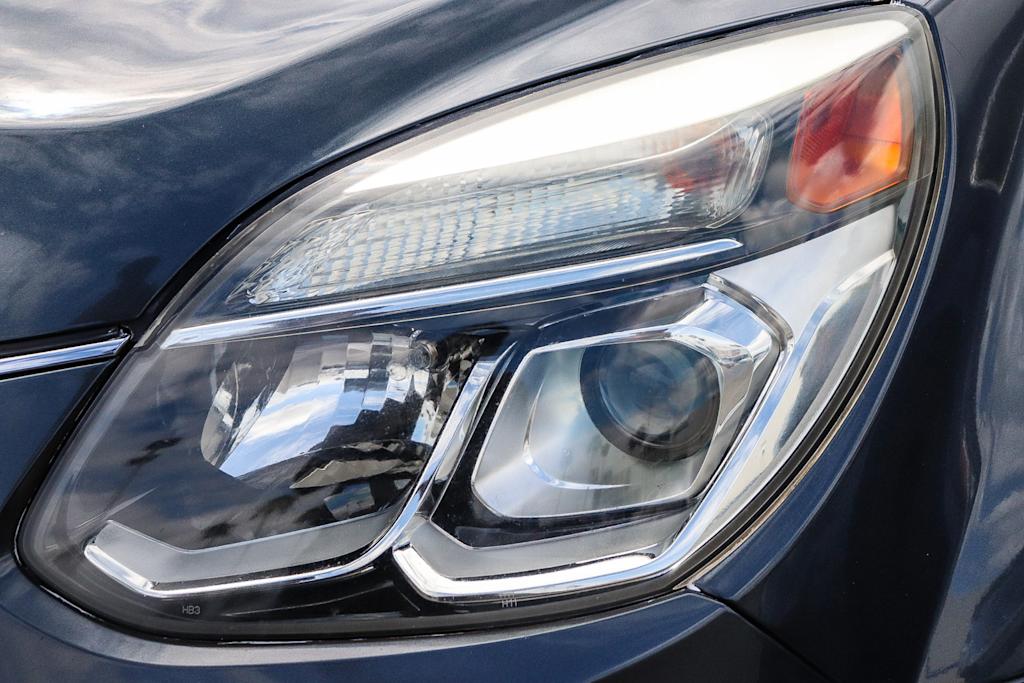 Thumbnail: 2017 Chevrolet Equinox - 5