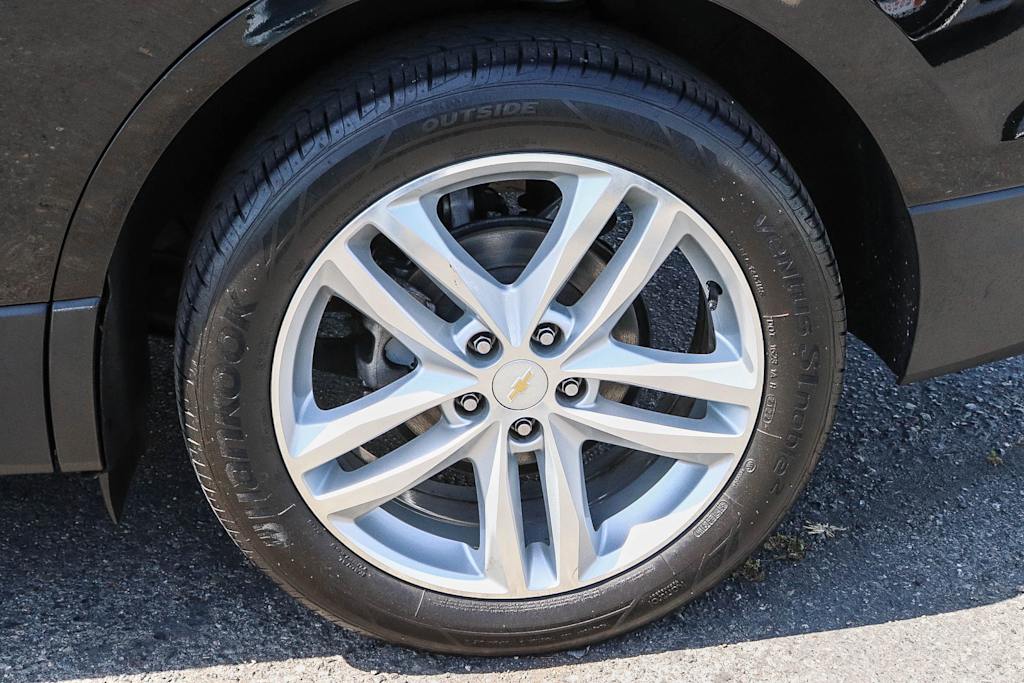 Thumbnail: 2018 Chevrolet Equinox - 6