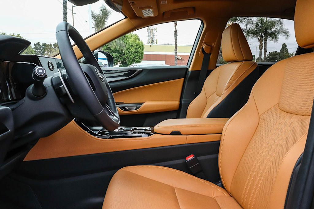Thumbnail: 2024 Lexus ES - 9