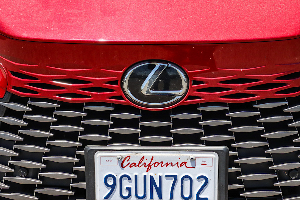Thumbnail: 2023 Lexus RX - 23