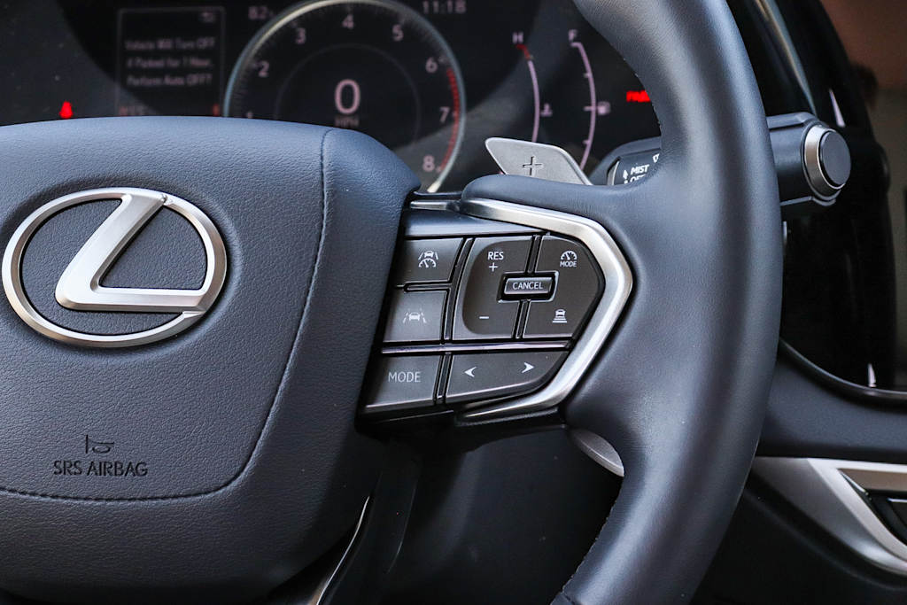 Thumbnail: 2023 Lexus RX - 24