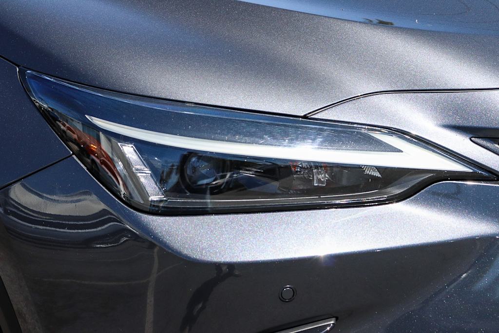 Thumbnail: 2024 Lexus ES - 14