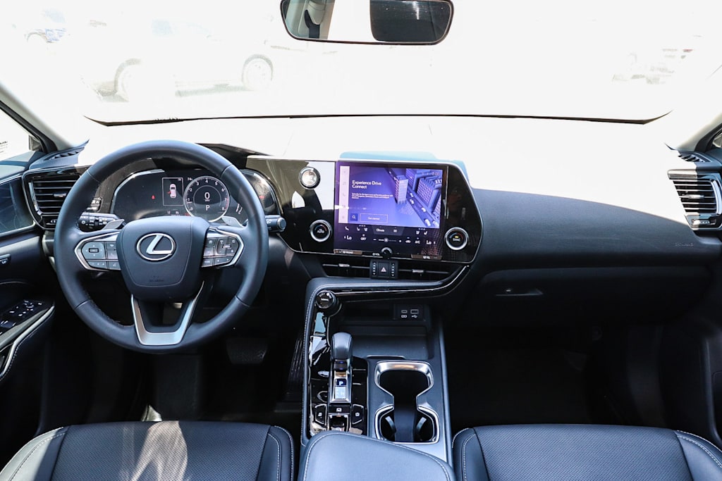 Thumbnail: 2024 Lexus ES - 2