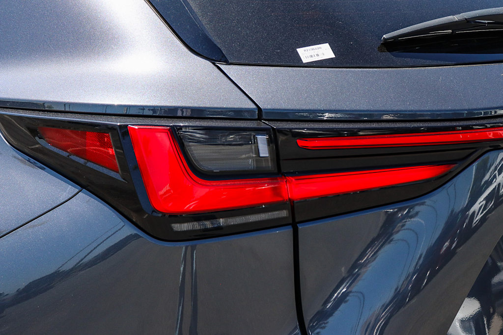 Thumbnail: 2024 Lexus ES - 17