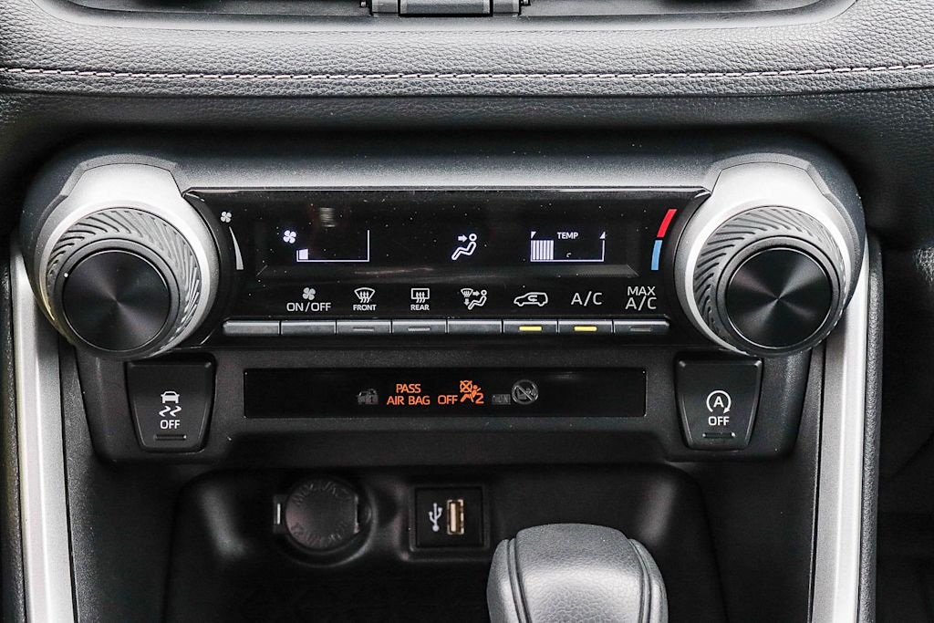 Thumbnail: 2024 Toyota RAV4 - 23