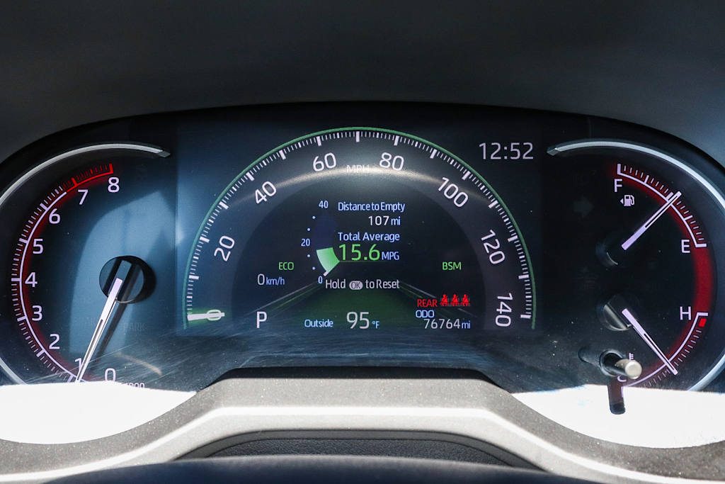 Thumbnail: 2019 Toyota RAV4 - 14