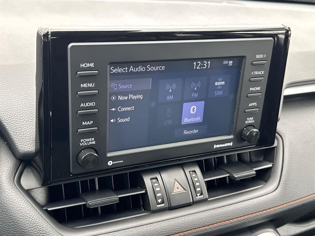 Thumbnail: 2022 Toyota RAV4 - 22